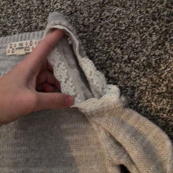 girls Medium 10/12 shoulder less top - Picture 3 of 3